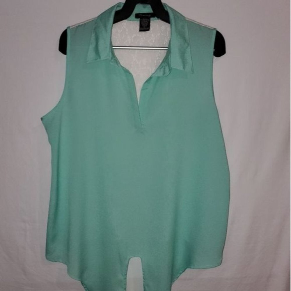 New Without Tags Timing Light Blue Lace Back Sleeveless Blouse Size L